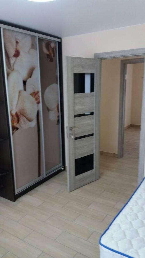 105 Daire Khmelʼnytsʼkyy Dış mekan fotoğraf